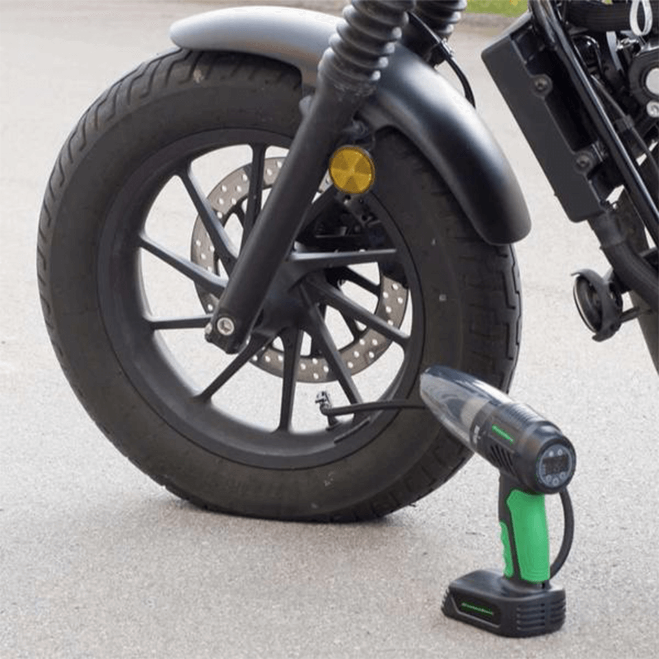 Compresseur-Aspirateur sans fil 2en1 avec 8 accessoires HAMMERSMITH – Image 3