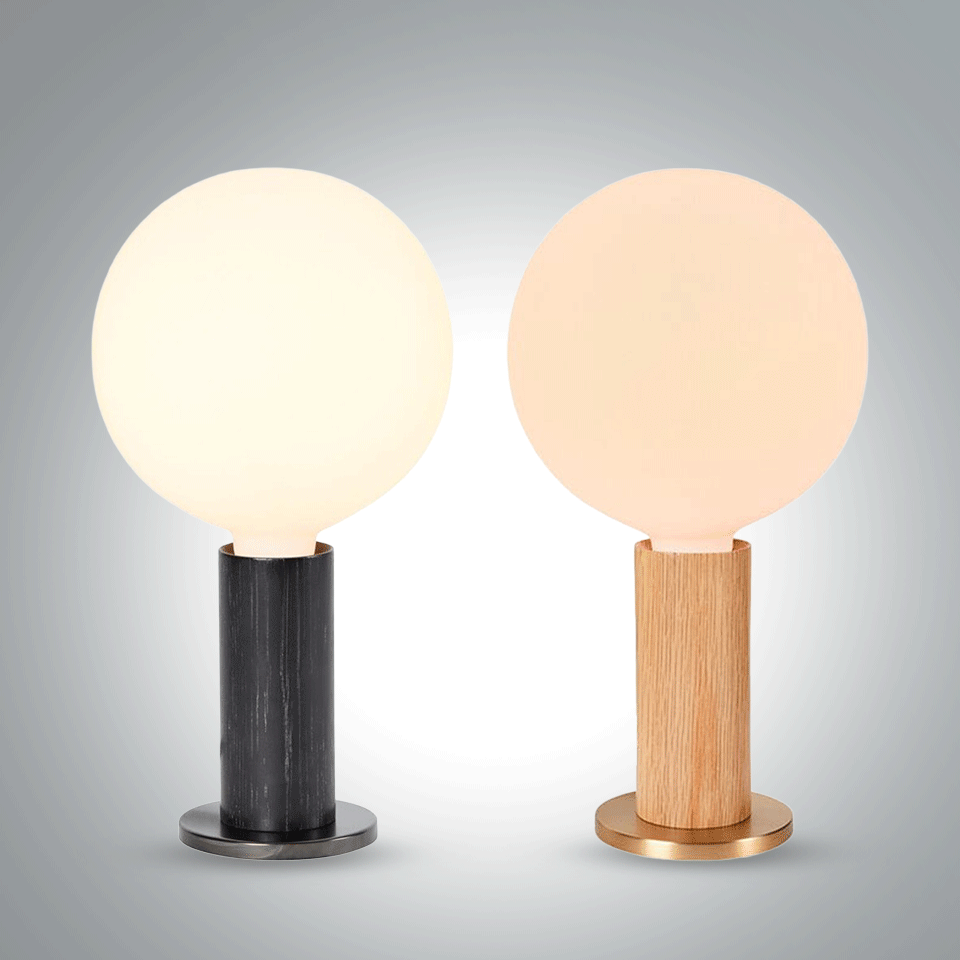 Lampe de table en chene haute qualité TALA